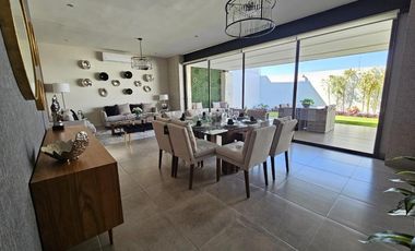 Casa en Venta en Colina de Santiago – Sector Viñedos, Torreón