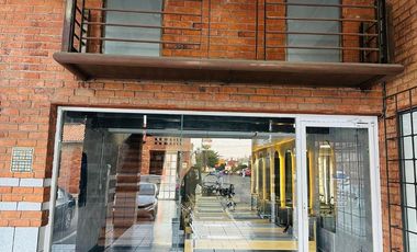 Local Renta Plaza San Carlos Metepec