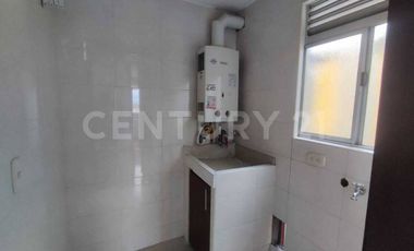 SE ARRIENDA  APARTAMENTO EN LA FELICIDAD CERCA AL CENTRO COMERCIAL MULTIPLAZA