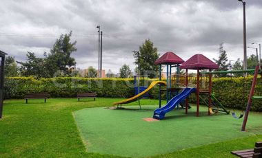 SE ARRIENDA  APARTAMENTO EN LA FELICIDAD CERCA AL CENTRO COMERCIAL MULTIPLAZA