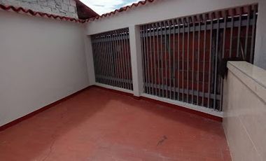 ARRIENDO de CASA COMERCIAL en NEIVA