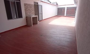 ARRIENDO de CASA COMERCIAL en NEIVA