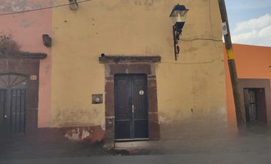 Terreno en Venta en Calle Aquiles Serdán, Centro, San Juan del Río, Querétaro.