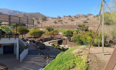 Hermosa casa moderna en parcela