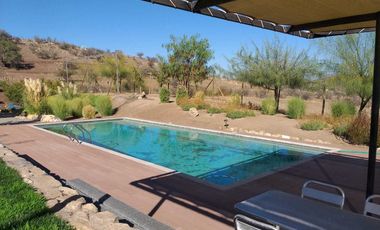 Hermosa casa moderna en parcela