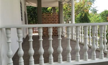 VENTA CASA CAMPESTRE LA MESA