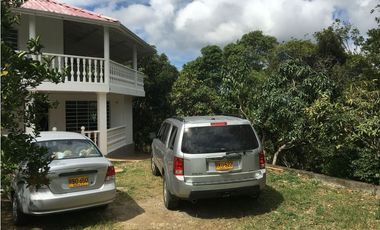 VENTA CASA CAMPESTRE LA MESA