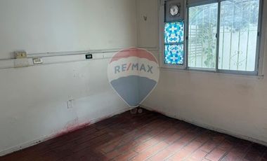 Gran Casa Para Remodelar - Sector El Llano