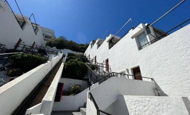EDIFICIO LAS ROCAS / REÑACA