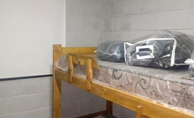 Casa en venta - 2 Dormitorios 1 Baño - Cocheras - 600Mts2 - Mar del Sur