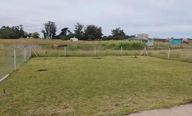 Casa en venta - 2 Dormitorios 1 Baño - Cocheras - 600Mts2 - Mar del Sur