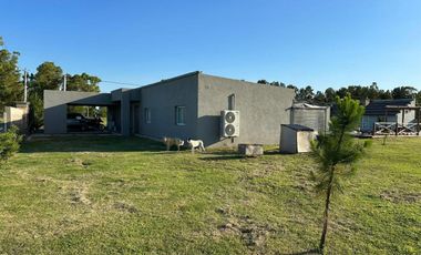 Casa en venta - 3 Dormitorios 3 Baños - 2.000Mts2 - San Andrés de Giles