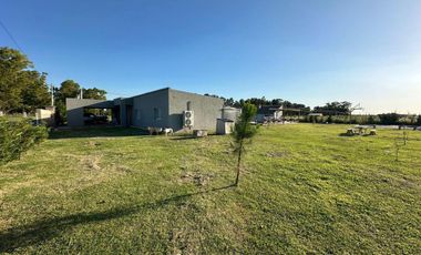Casa en venta - 3 Dormitorios 3 Baños - 2.000Mts2 - San Andrés de Giles