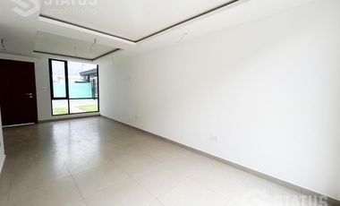 Venta de casa Sector La Armenia 2 - ¡Aplica Crédito VIP o Miti-Miti!