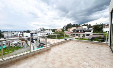 Venta de casa Sector La Armenia 2 - ¡Aplica Crédito VIP o Miti-Miti!