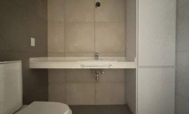 Venta Semipiso 3 Dormitorios con cochera - Av. San Juan 766 - Neuquén Capital