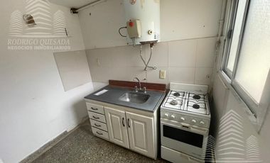 Departamento 2 amb, pleno centro de Mar de Ajo c/gas natural.