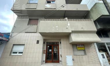 Departamento 2 amb, pleno centro de Mar de Ajo c/gas natural.