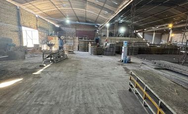 Galpón VENTA, Ecxelente ubicación a 50 mts de Acc. Oeste