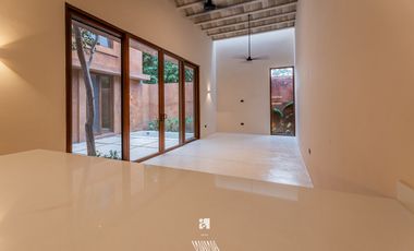CASA EN VENTA MERIDA, CENTRO, BARRIO SANTA ANA, VILLAS 43, ENTREGA INMEDIATA.