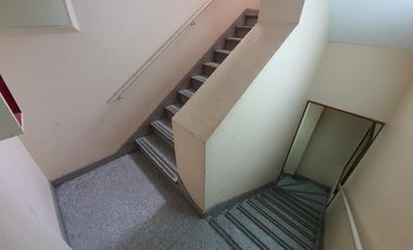 OPORTUNIDAD  OFICINA EN GALERIA OLIVER DE 4 AMBIENTES  EN LOMAS DE ZAMORA ACEPTA VEHICULOS EN PERMUTA