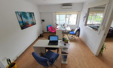 OPORTUNIDAD  OFICINA EN GALERIA OLIVER DE 4 AMBIENTES  EN LOMAS DE ZAMORA ACEPTA VEHICULOS EN PERMUTA