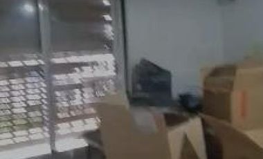 Casa en venta - 4 Dormitorios 3 Baños - 302Mts2 - Merlo