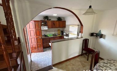 Casas en alquiler temporario - 4 Dormitorios 2 Baños - Mar del Plata