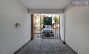 Dúplex muy bien ubicado