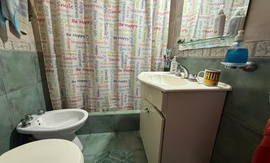 Duplex de 3 ambientes con patio, parrilla y espacio guarda coche- Wilde