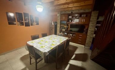 Casa en Barrio España y Hospitales 4 dormitorios con Jardín y Pileta