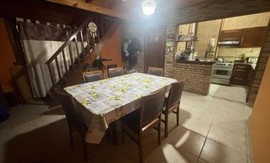 Casa en Barrio España y Hospitales 4 dormitorios con Jardín y Pileta