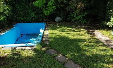 Casa sobre importante lote