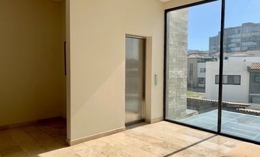 DEPARTAMENTO EN VENTA DE 3 REC. EN TOSCANA LOMAS DE ANGELÓPOLIS