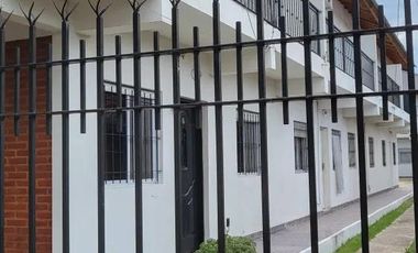 Dúplex en venta - 2 Dormitorios 1 Baño - Cochera - 75Mts2 - Esteban Echeverría