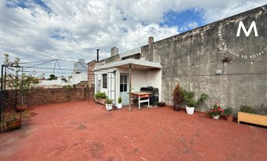 Venta en block: local comercial   galpón   departamento de 3