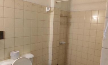 Departamento 4 ambientes sobre la av. Espora a Mts de divisoria