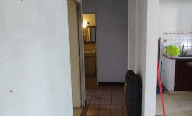 Departamento 4 ambientes sobre la av. Espora a Mts de divisoria