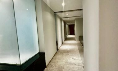 VENTA O RENTA  OFICINA DE LUJO SUPER UBICADA EN SANTA FE CUAJIMALPA