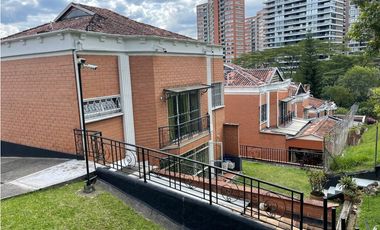 Casa Dúplex en Arriendo en Medellín  Poblado Alto