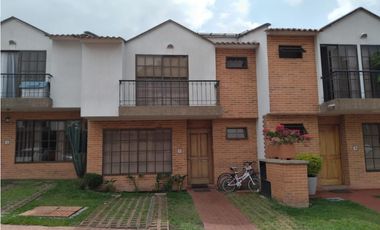 CASA PARA LA VENTA SECTOR ALAMOS