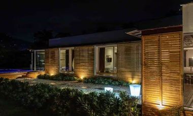 CASA CAMPESTRE AMOBLADA PARA LA RENTA EN COMBIA