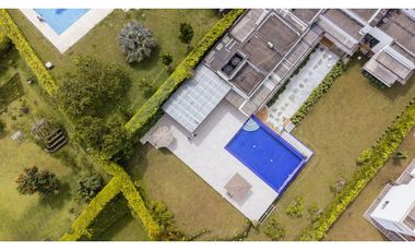 CASA CAMPESTRE AMOBLADA PARA LA RENTA EN COMBIA