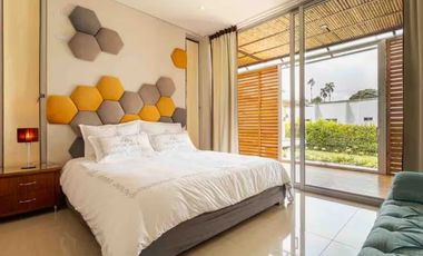 CASA CAMPESTRE AMOBLADA PARA LA RENTA EN COMBIA