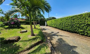 HERMOSA CASA CAMPESTRE EN COMBIA