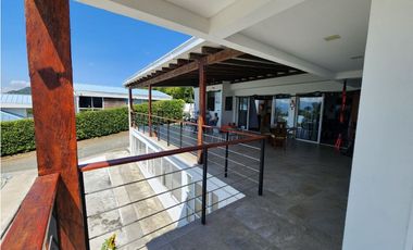 HERMOSA CASA CAMPESTRE EN COMBIA