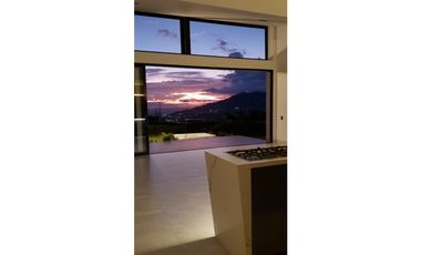 CASA CAMPESTRE EN MEDIO DE RESERVA NATURAL