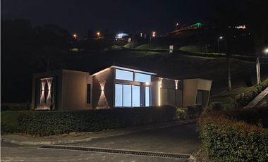 CASA CAMPESTRE EN MEDIO DE RESERVA NATURAL