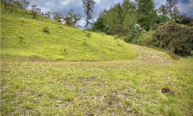 Venta hermoso Lote Lago 100% Aprovechable Vista Parcelacion El Retiro