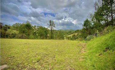 Venta hermoso Lote Lago 100% Aprovechable Vista Parcelacion El Retiro